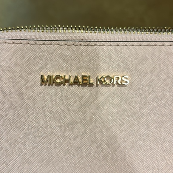 Michael Kors Jet Set Medium Saffiano Leather Crossbody Bag - Picture 10 of 10